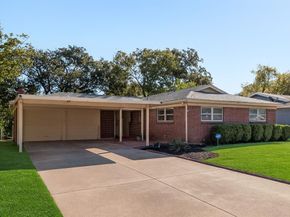 1008  Russell Lane , Bedford Texas 76022