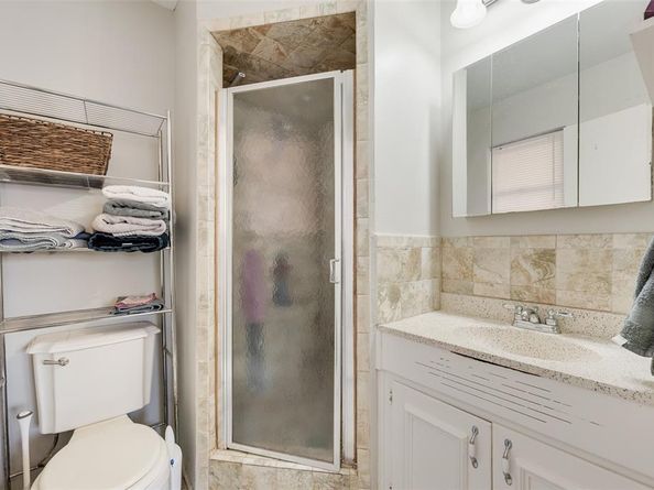 1008  Russell Lane , Bedford Texas 76022