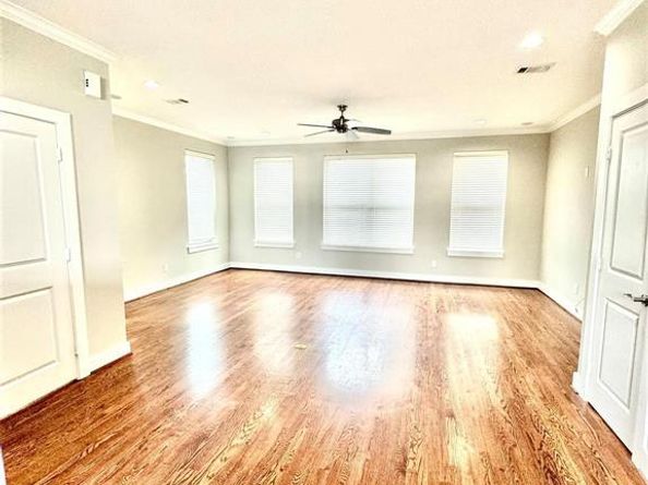 1516  Hope Street , Dallas Texas 75206