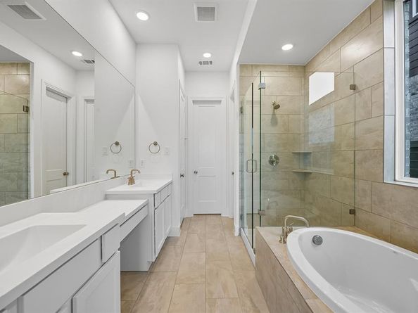 11760  Edgewood Drive , Justin Texas 76247