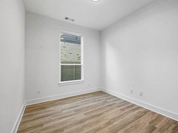 11760  Edgewood Drive , Justin Texas 76247