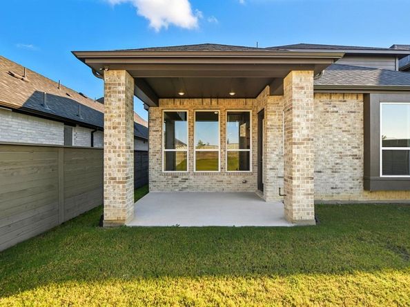 11760  Edgewood Drive , Justin Texas 76247