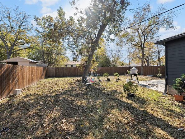 2212  Tealford Drive , Dallas Texas 75228