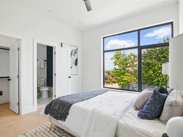 430 E 8th   104, Dallas Texas 75203