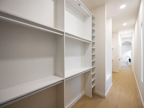 3343  Parvia Avenue , Dallas Texas 75212