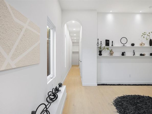 3343  Parvia Avenue , Dallas Texas 75212