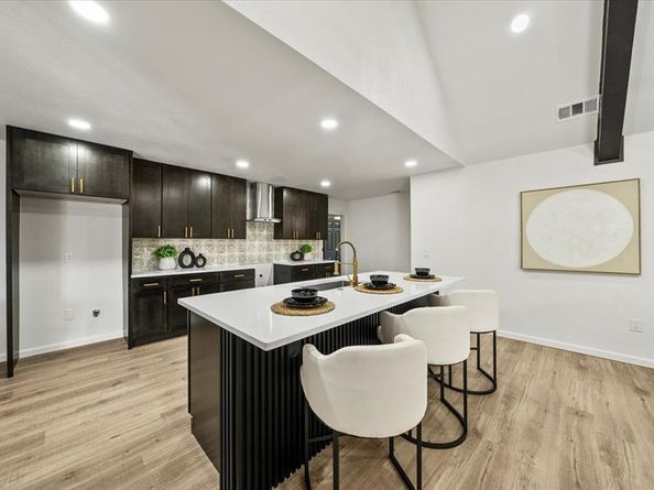 3609  Hidalgo Street , Irving Texas 75062