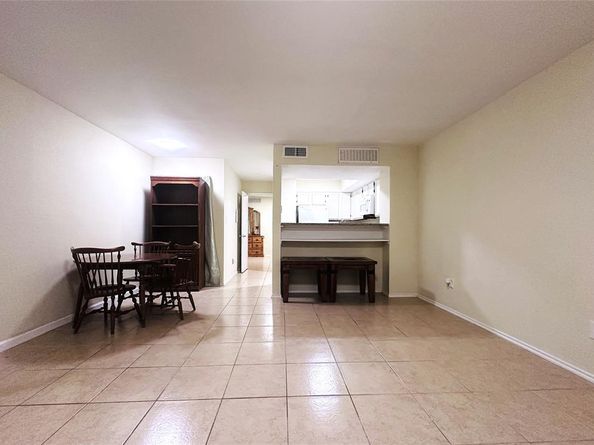 9827  Walnut Street  113, Dallas Texas 75243