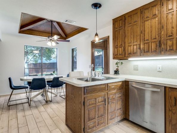 1210  Wiltshire Drive , Carrollton Texas 75007