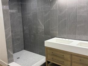 4727  Ashbrook Road , Dallas Texas 75227