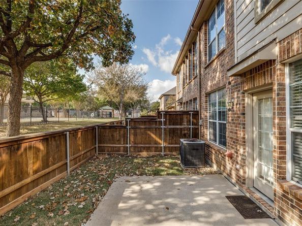 1720  Brookview Drive , Carrollton Texas 75007