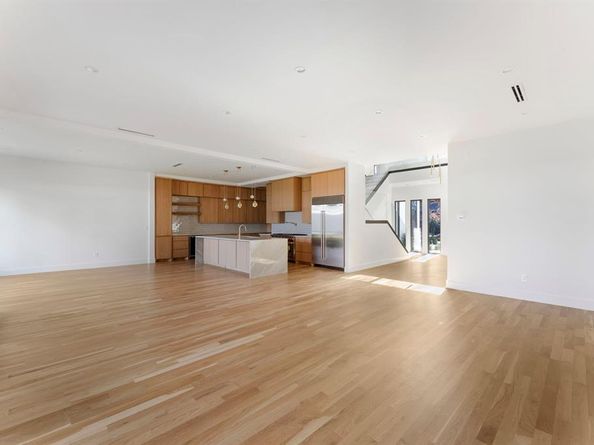 3753  Bolivar Drive , Dallas Texas 75220