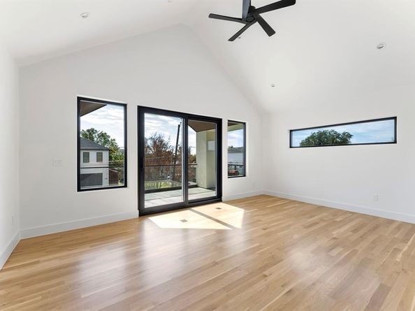 3753  Bolivar Drive , Dallas Texas 75220