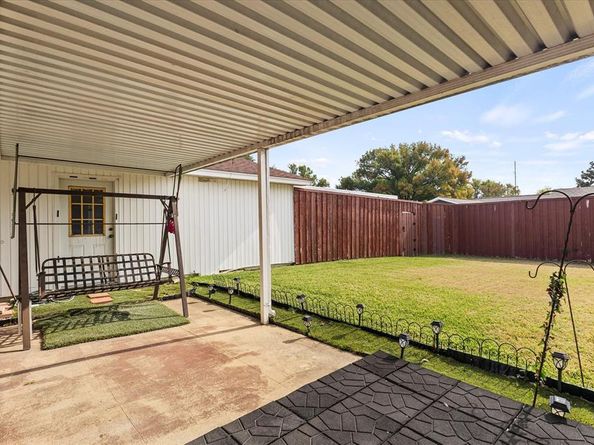 2014  Snowmass Lane , Garland Texas 75044