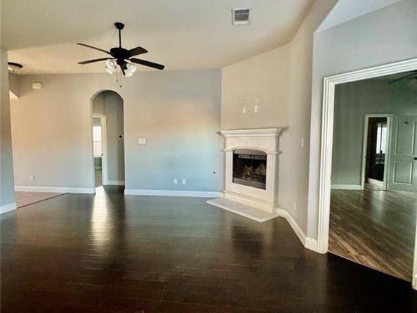 667  Sharpley  , Fate Texas 75087