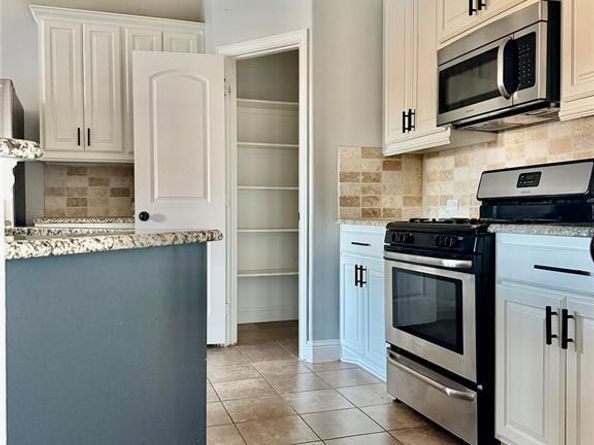 667  Sharpley  , Fate Texas 75087