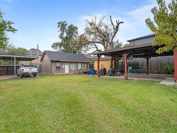 6038  Goodwin Avenue , Dallas Texas 75206