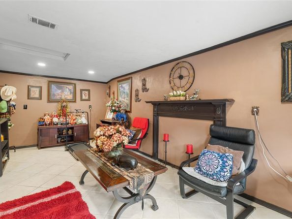 6038  Goodwin Avenue , Dallas Texas 75206