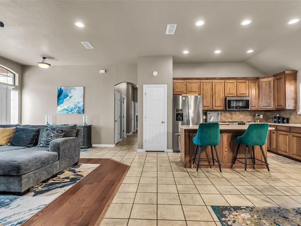 226  King George Road , Ponder Texas 76259