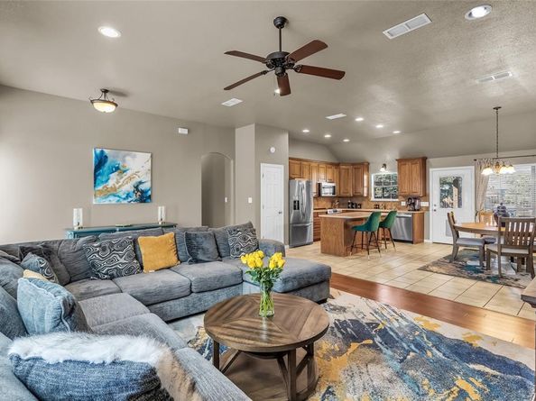 226  King George Road , Ponder Texas 76259