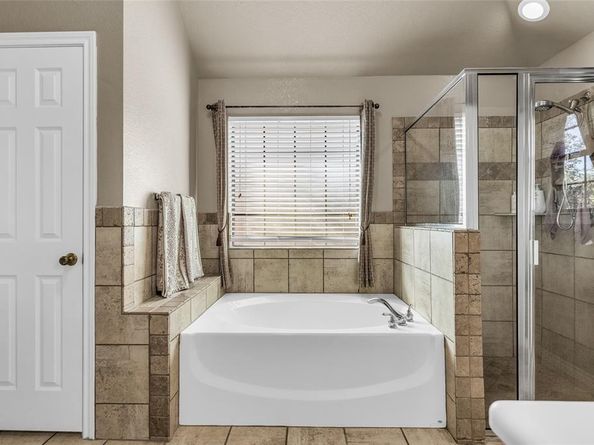 226  King George Road , Ponder Texas 76259