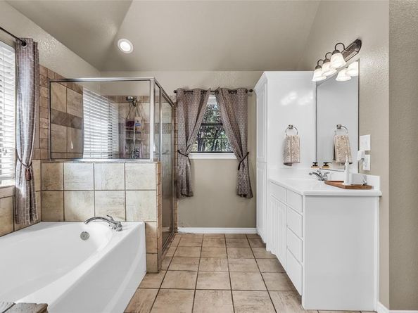 226  King George Road , Ponder Texas 76259