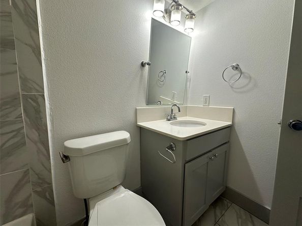 4633  Fairmount Street  207, Dallas Texas 75219