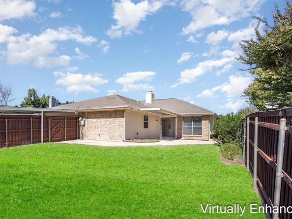 1724  Brighton Drive , Carrollton Texas 75007