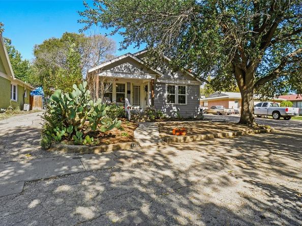 1211  Lansford Avenue , Dallas Texas 75224