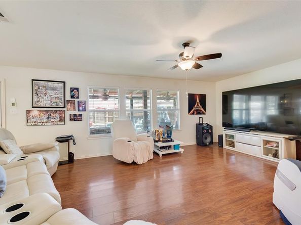 225  Redhead Drive , Little Elm Texas 75068