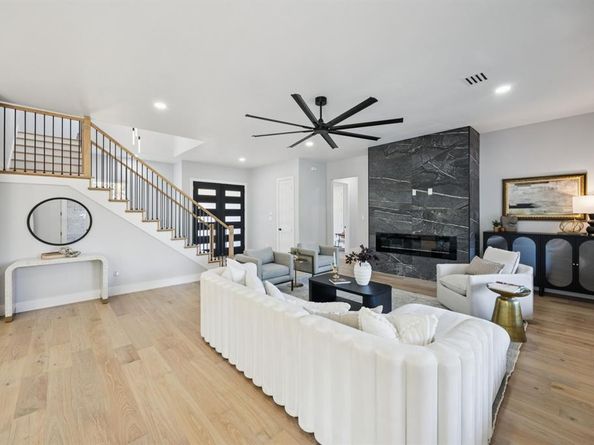 2415  Valley View Drive , Cedar Hill Texas 75104