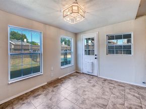 7927  Fox Chase Drive , Arlington Texas 76001