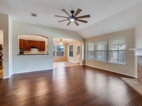 7927  Fox Chase Drive , Arlington Texas 76001