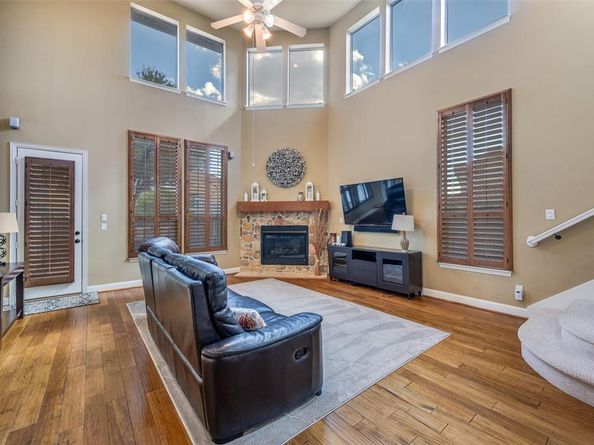 810  Redondo  , Irving Texas 75039