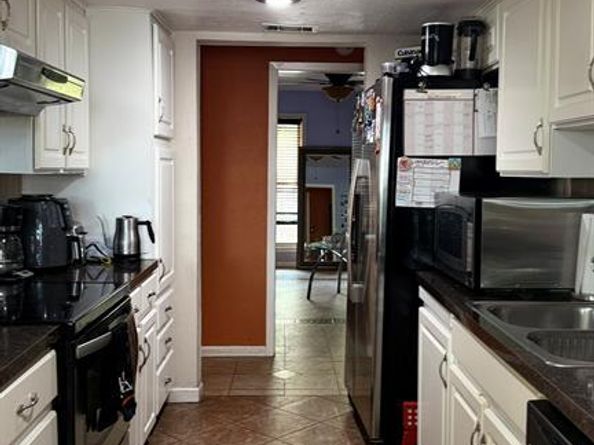1206  Milam Way , Carrollton Texas 75006