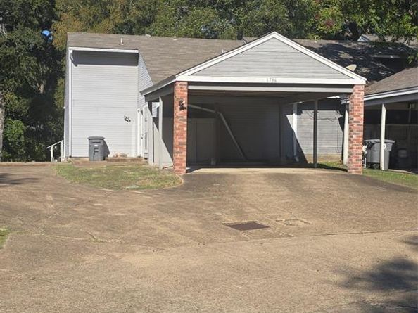 1736  Westerham Drive , Dallas Texas 75232