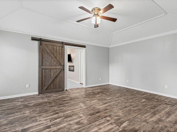1924  Druid Lane , Fort Worth Texas 76112