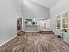 1924  Druid Lane , Fort Worth Texas 76112