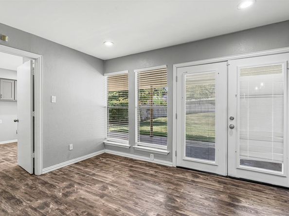 1924  Druid Lane , Fort Worth Texas 76112