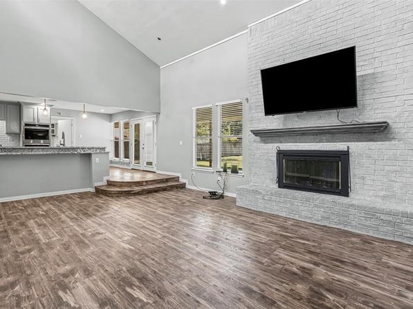 1924  Druid Lane , Fort Worth Texas 76112