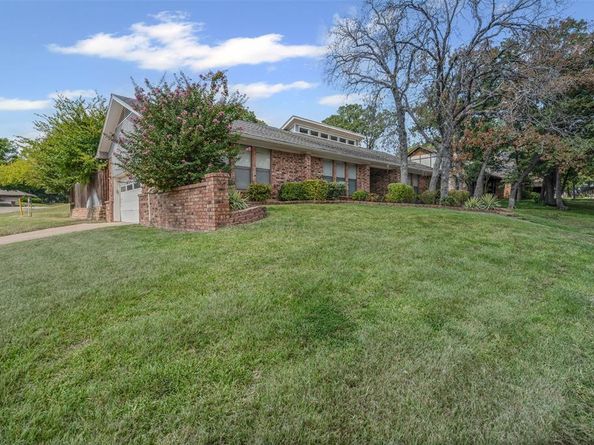 1924  Druid Lane , Fort Worth Texas 76112
