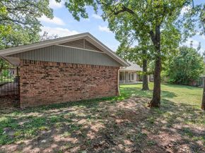1924  Druid Lane , Fort Worth Texas 76112