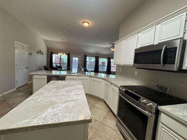 2075  Sunset Lane , Lewisville Texas 75067