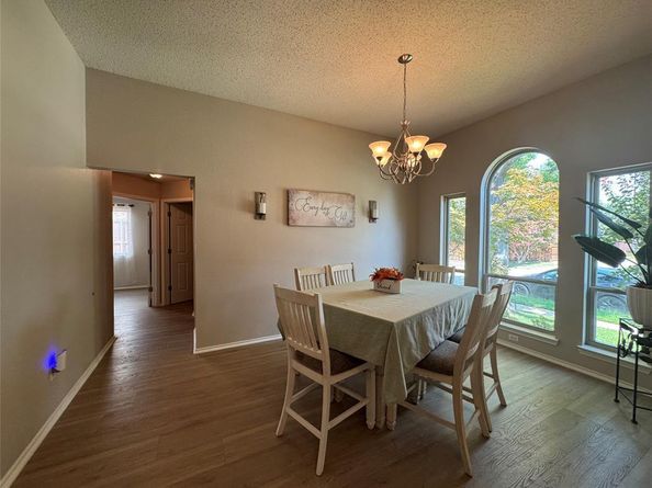 2075  Sunset Lane , Lewisville Texas 75067