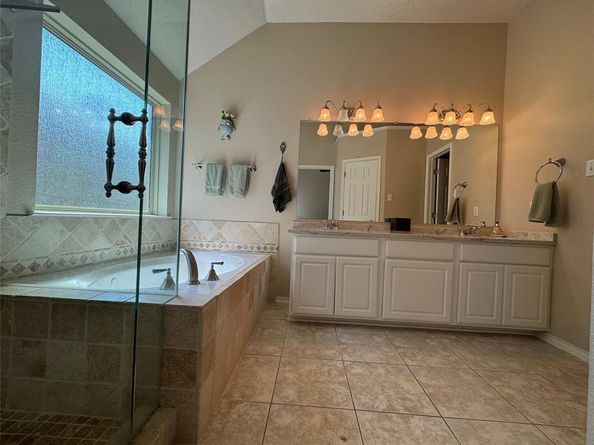 2075  Sunset Lane , Lewisville Texas 75067