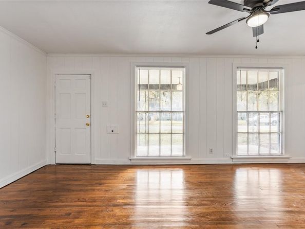 2513  Carnation Avenue , Fort Worth Texas 76111