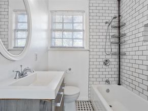 2513  Carnation Avenue , Fort Worth Texas 76111