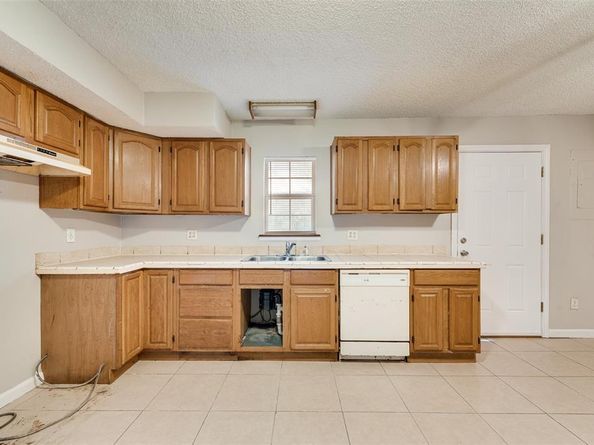 4602  Redwood Drive , Garland Texas 75043