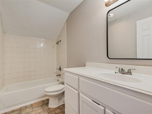 4602  Redwood Drive , Garland Texas 75043