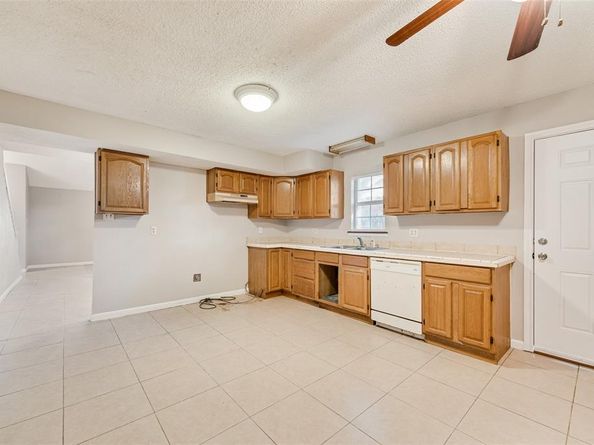 4602  Redwood Drive , Garland Texas 75043